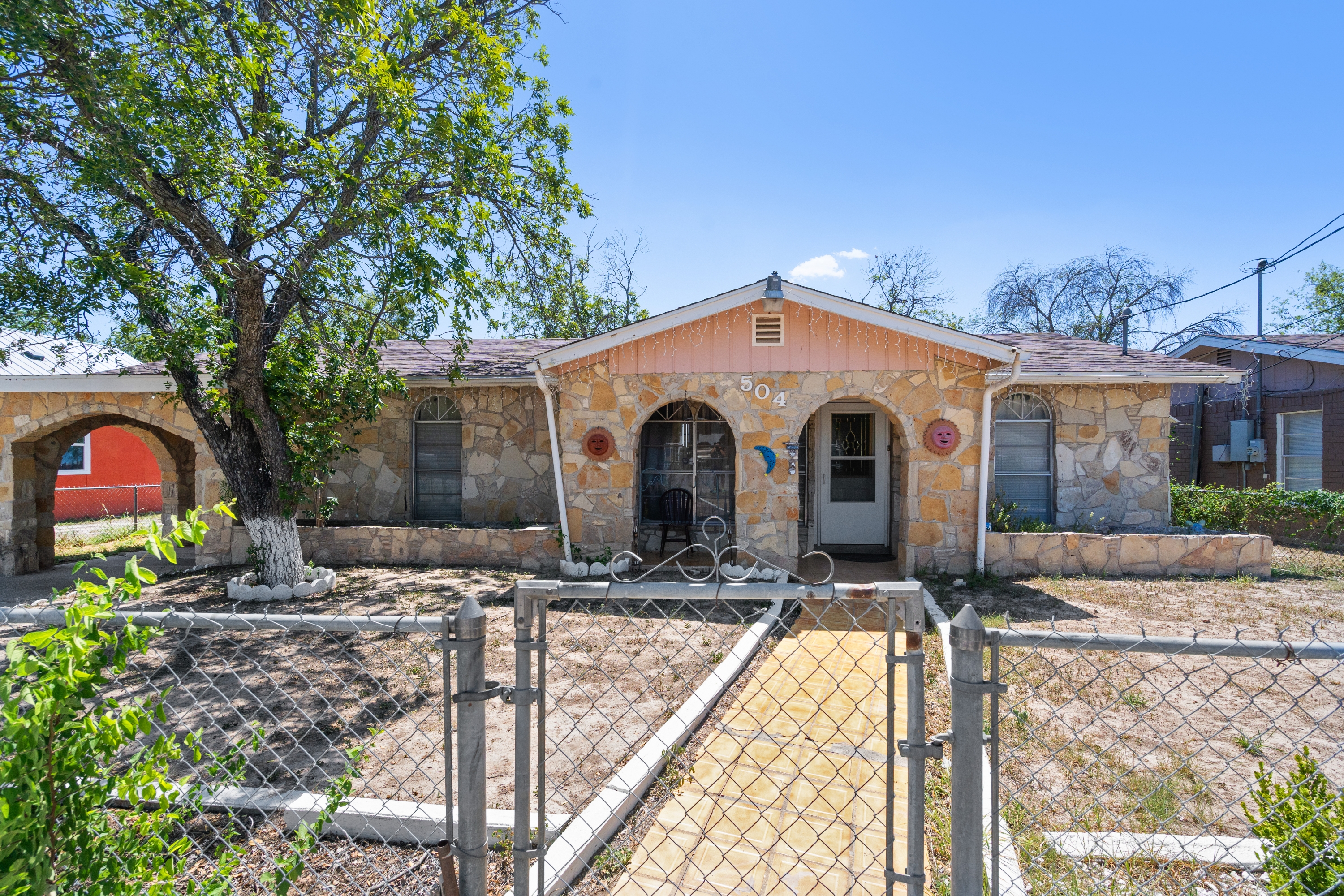 Property thumbnail image